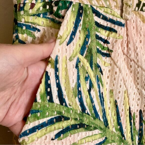 NEW FARM Rio Toucan Paradise Eyelet Pants Tropical Toucan Bird Yellow Size L - Picture 8 of 16